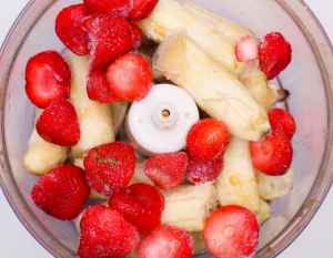 vegan chocolate strawberry ice cream
